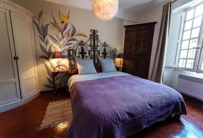 スタンダードルーム, La Bouscatière