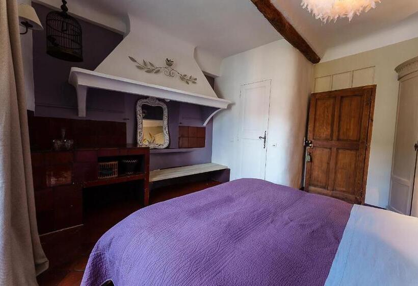 スタンダードルーム, La Bouscatière