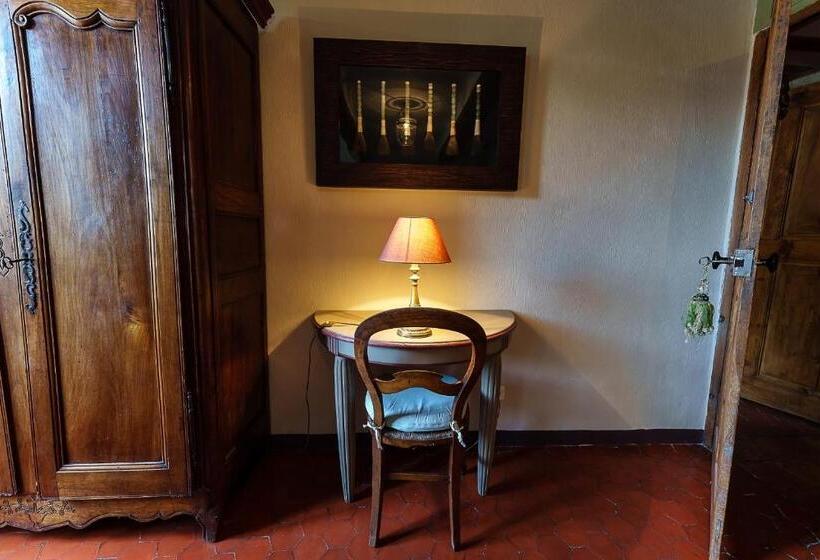 スーペリアールーム, La Bouscatière