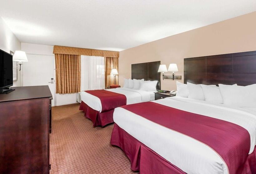 스탠다드 룸 더블 침대 2개, Ramada By Wyndham Grayling Hotel & Conference Center