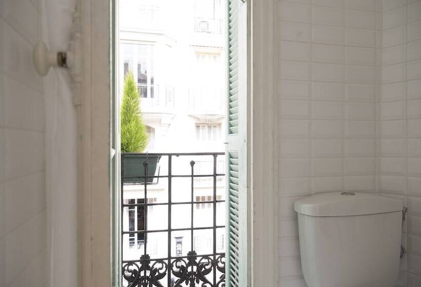 スーペリアトリプルルーム, Villa Rivoli