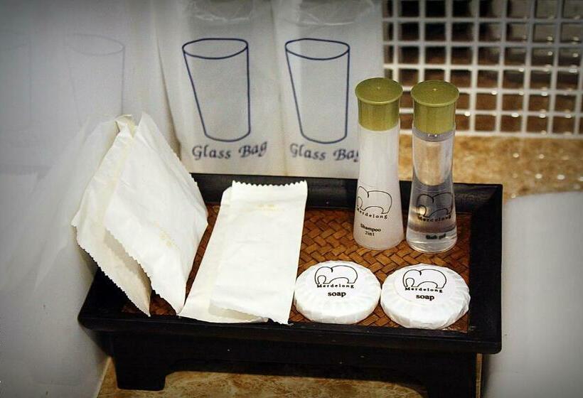 Номер Deluxe, Merdelong