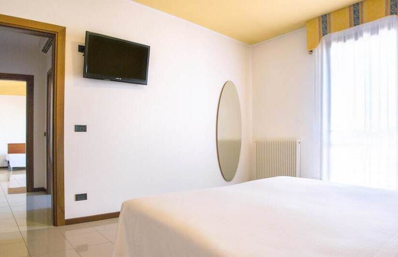 חדר משפחתי, Best Western Titian Inn Hotel Venice Airport