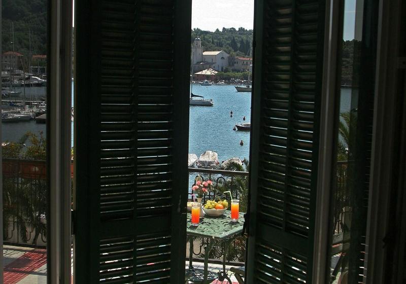 غرفة قياسية مطلّة علي البحر, Della Baia