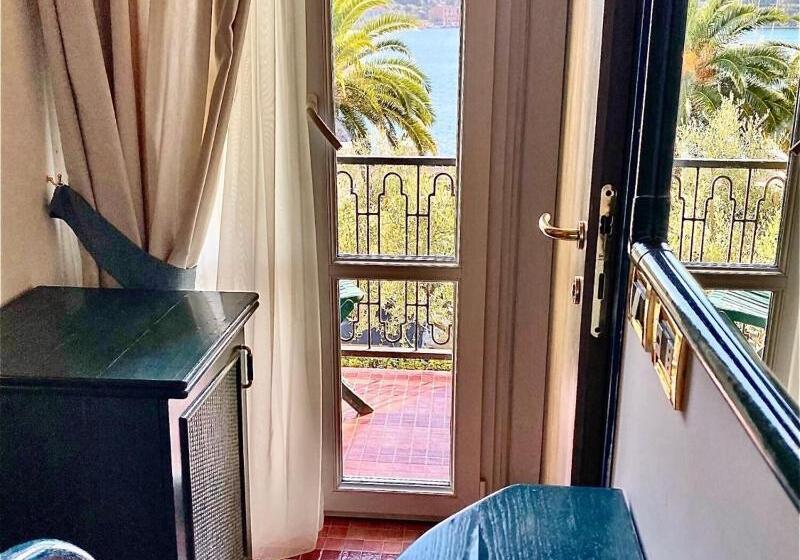 غرفة قياسية مطلّة علي البحر, Della Baia