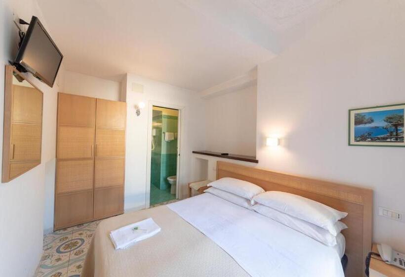 اتاق استاندارد, Europa