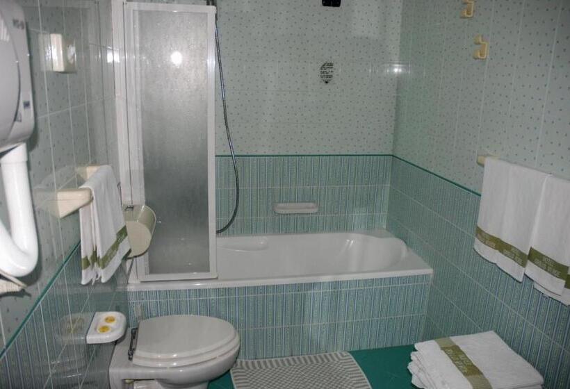 חדר סטנדרט לארבעה, Grillo Verde