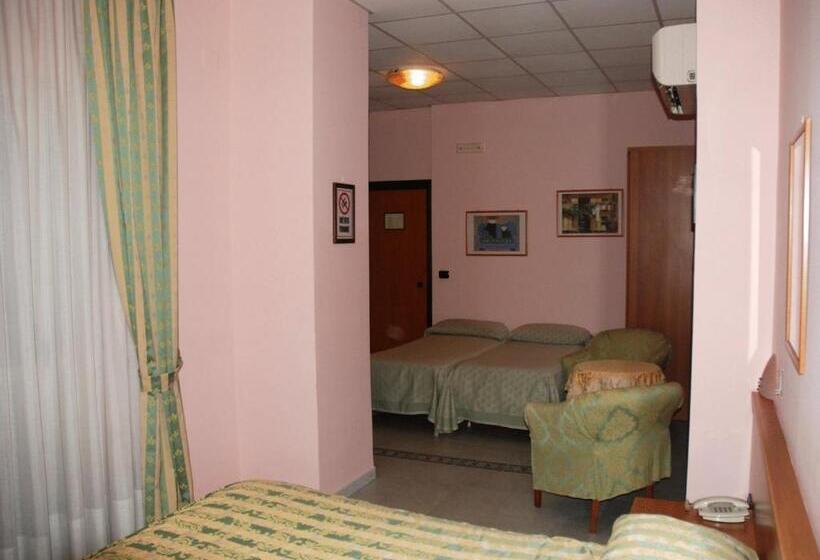 חדר סטנדרט לארבעה, Grillo Verde