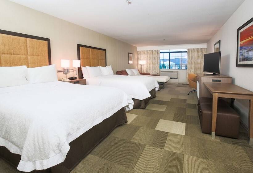 标准工作室, Hampton Inn And Suites Camarillo