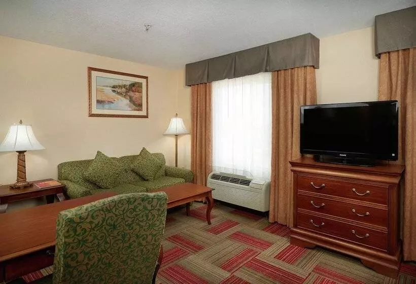 استودیوی استاندارد, Hampton Inn & Suites Roswell