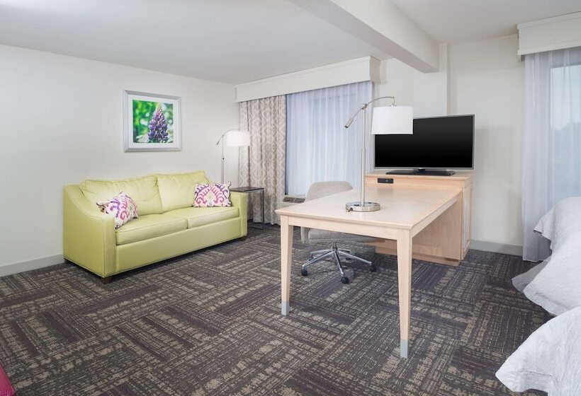 标准工作室, Hampton Inn & Suites Wilson I 95
