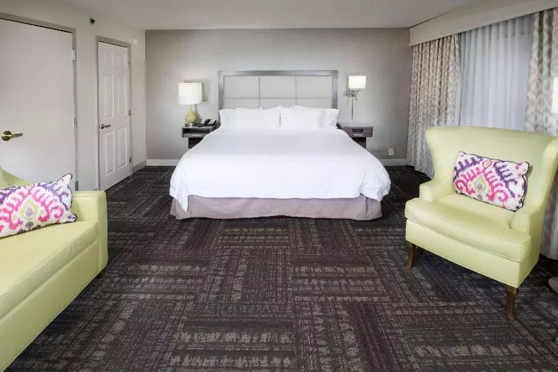 キングサイズベッドのスタンダードルーム, Hampton Inn & Suites Wilson I 95