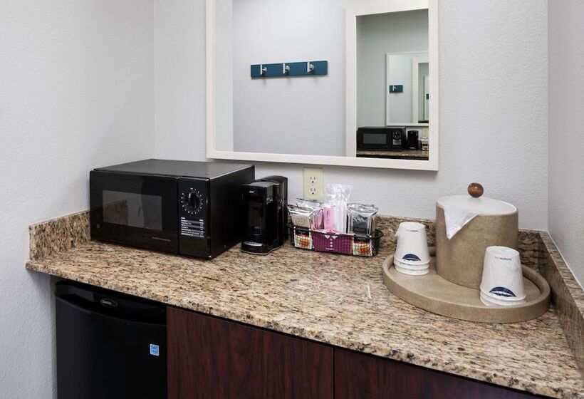 חדר סטנדרט, Hampton Inn Austinround Rock