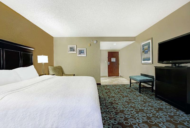 Стандартный Номер Кровать Кинг, Hampton Inn Biloxi