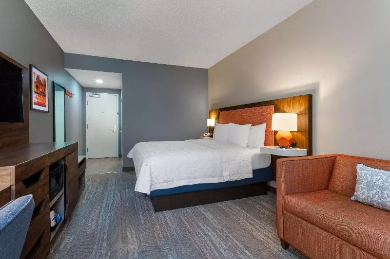 キングサイズベッドのスタンダードルーム, Hampton Inn Ft. Lauderdale Commercial Blvd