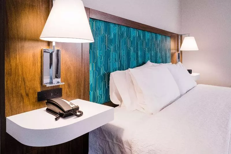キングサイズベッドのスタンダードルーム, Hampton Inn Rehoboth Beach