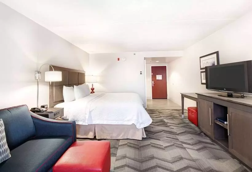 استودیوی استاندارد, Hampton Inn & Suites Atlantagalleria