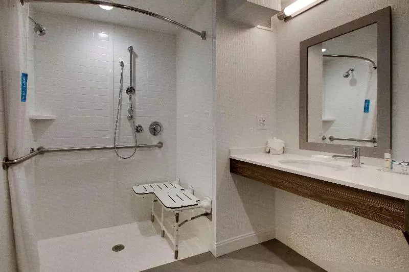 Standard-huone King-vuode, Hampton Inn & Suites Chicago/aurora