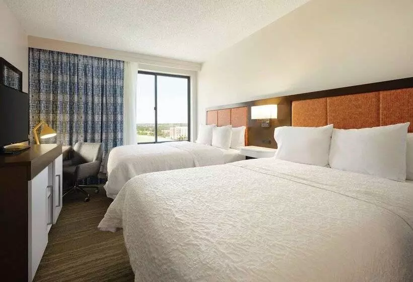 ２ダブルベッドのスタンダードルーム, Hampton Inn & Suites Dallasmesquite