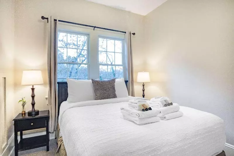 スイート, Natural Bridge Hotel, Trademark Collection By Wyndham