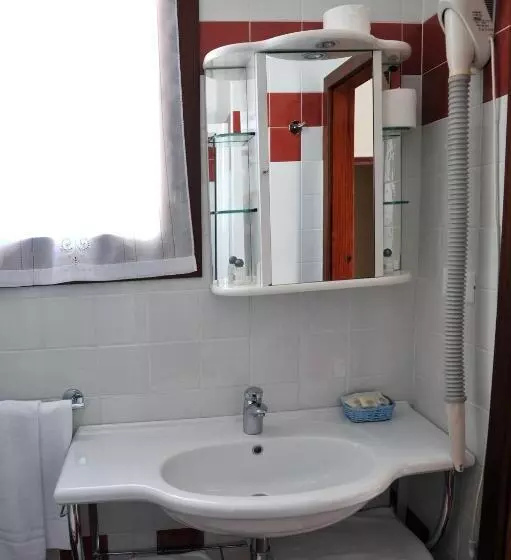 Standard room with outdoor bath, Reno