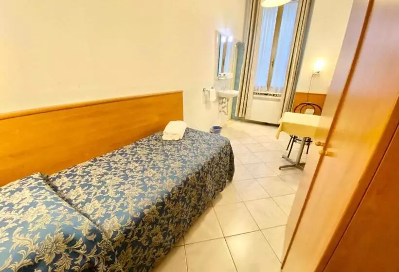 Habitación Economy Individual, Romagna