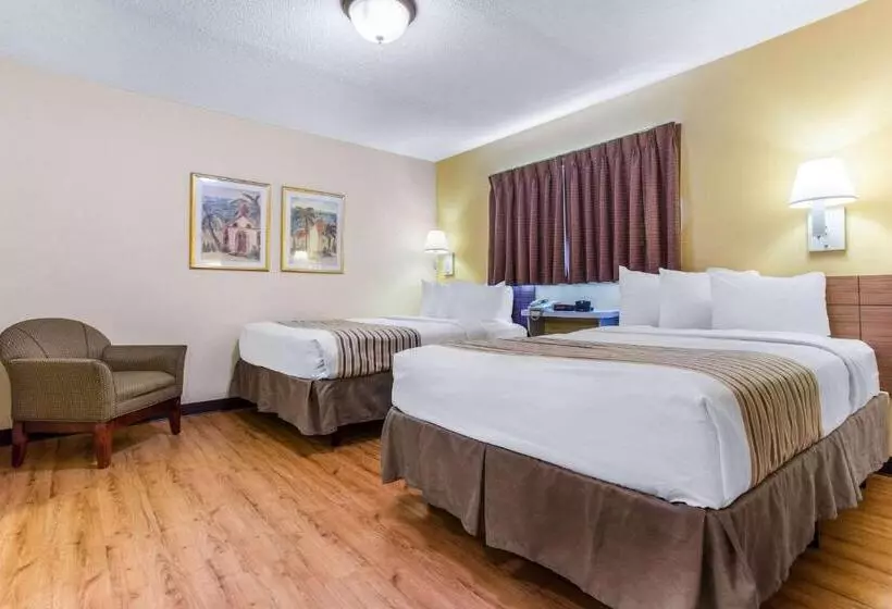 デラックスの４人部屋, Studio 6 Myrtle Beach, Sc