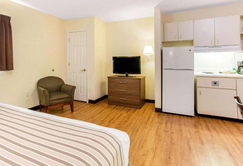 带大床的豪华间, Studio 6 Myrtle Beach, Sc