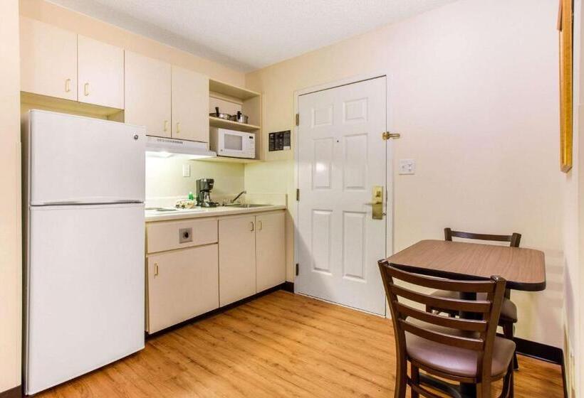 带大床的豪华间, Studio 6 Myrtle Beach, Sc