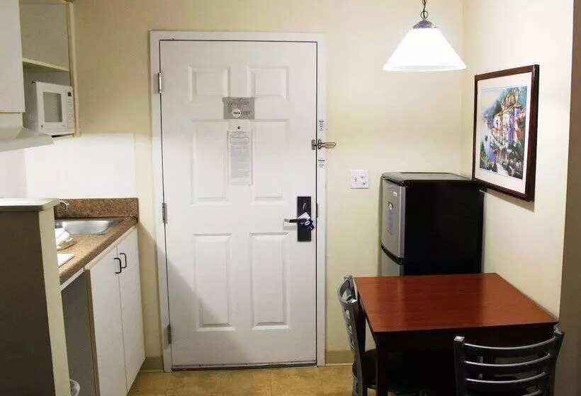 デラックスルーム, Studio 6 Hampton, Va   Langley Afb Area