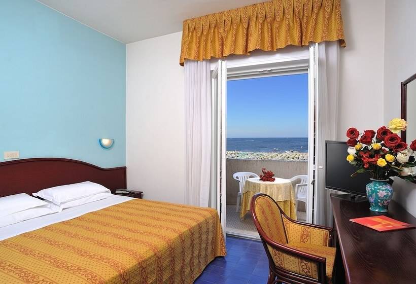 スタンダードトリプルルーム, Vittoria