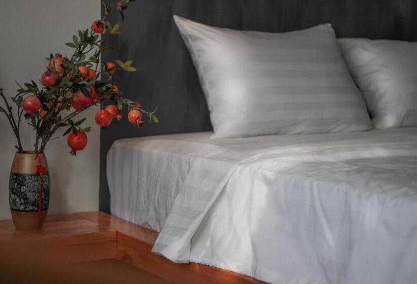 اتاق استاندارد با تخت بزرگ, ᴛᴀᴍ ᴄᴏᴄ ᴄᴏᴄᴏᴏɴ ʜᴏᴍᴇsᴛᴀʏ