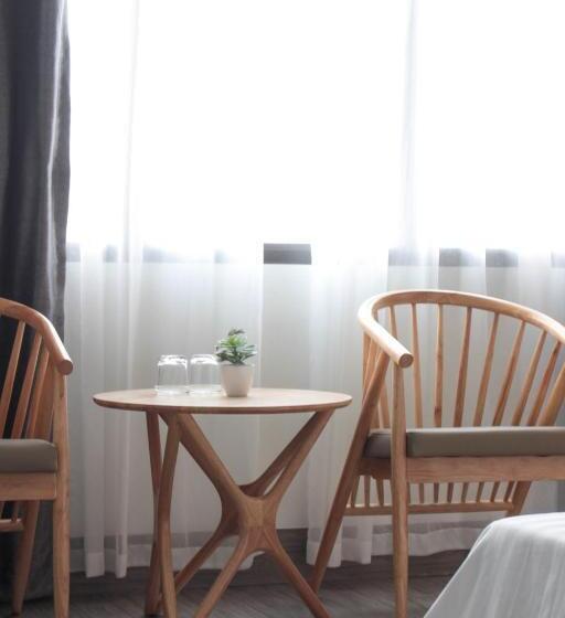 اتاق استاندارد با تخت بزرگ, ᴛᴀᴍ ᴄᴏᴄ ᴄᴏᴄᴏᴏɴ ʜᴏᴍᴇsᴛᴀʏ