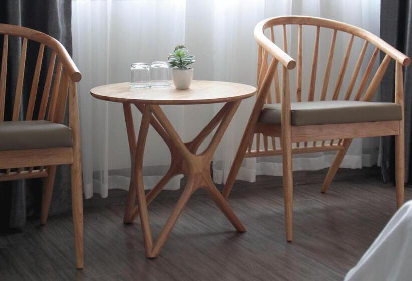 اتاق استاندارد با تخت بزرگ, ᴛᴀᴍ ᴄᴏᴄ ᴄᴏᴄᴏᴏɴ ʜᴏᴍᴇsᴛᴀʏ