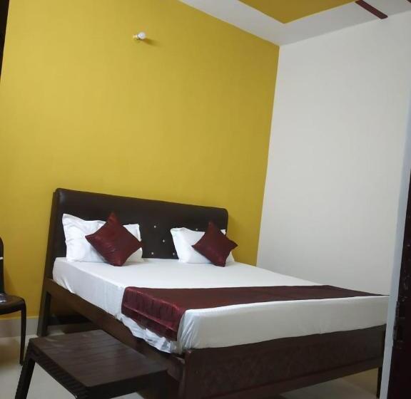 스탠다드 발코니 룸, Awadh Kailash