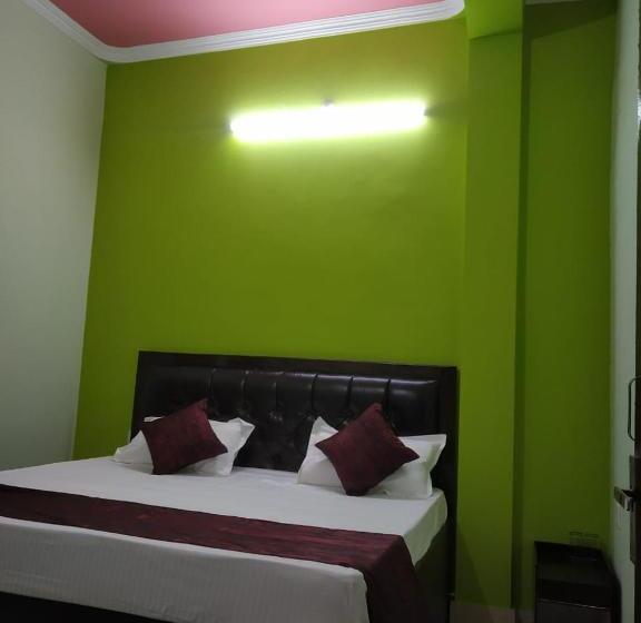 스탠다드 발코니 룸, Awadh Kailash