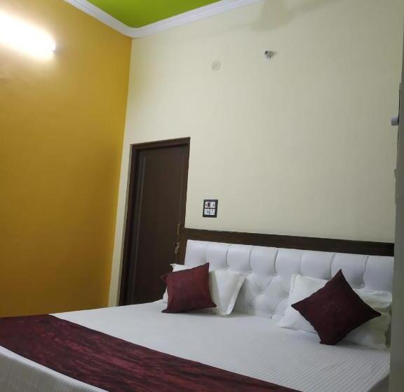 스탠다드 룸, Awadh Kailash