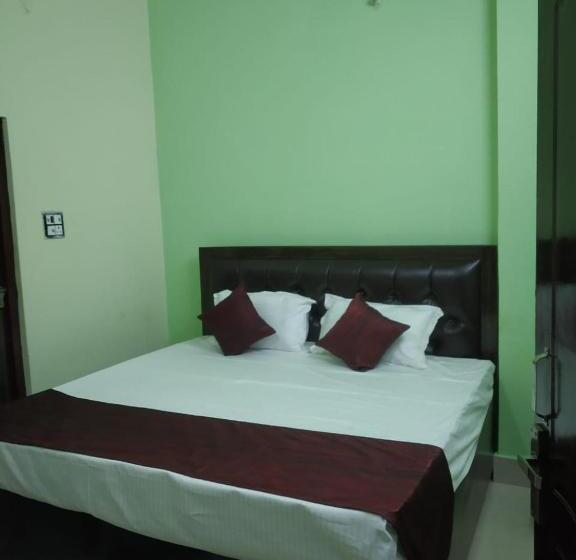 스탠다드 룸, Awadh Kailash