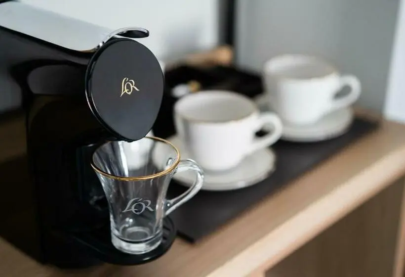 スタンダードルーム, Hillyard House