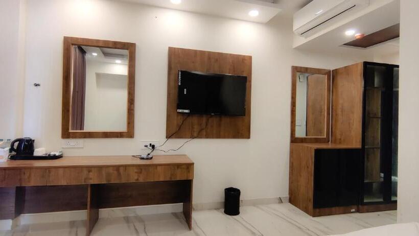 デラックスルーム, Pk Boutique