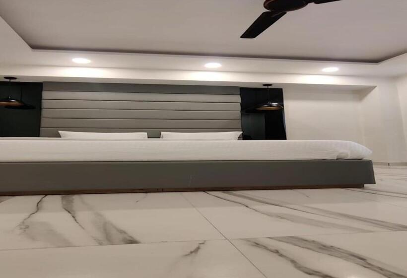 デラックスルーム, Pk Boutique