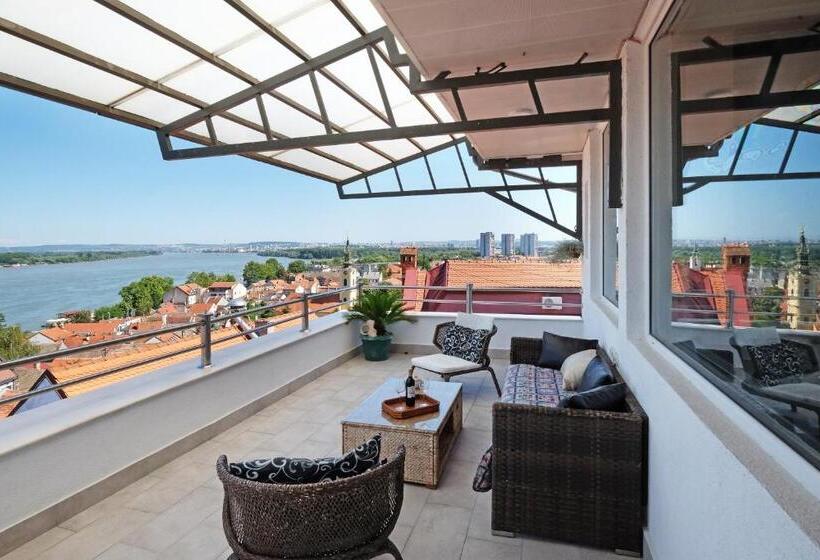 آپارتمان لوکس 1 خوابه, Villa Tower Gardos