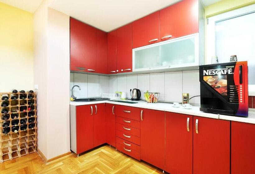 اتاق استاندارد چهار تخته, Villa Tower Gardos