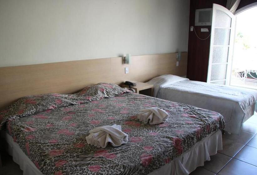 スタンダードトリプルルーム, Alzira Park