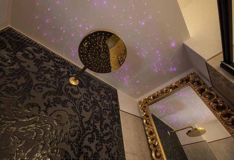 キングサイズベッドのスタンダードルーム, La Togata Hotellerie De Charme Relais Il Terrazzo