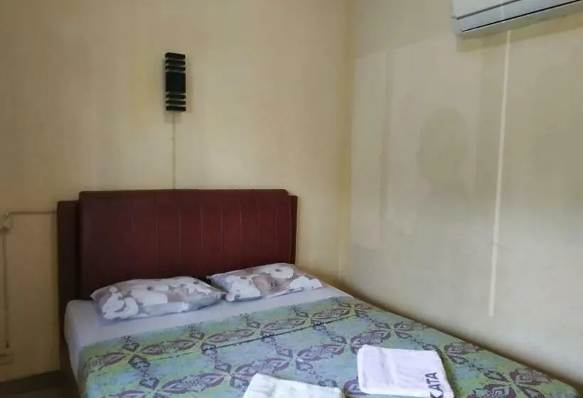 スタンダードルーム, Oyo 3303 Penginapan Putri Asih Sawarna