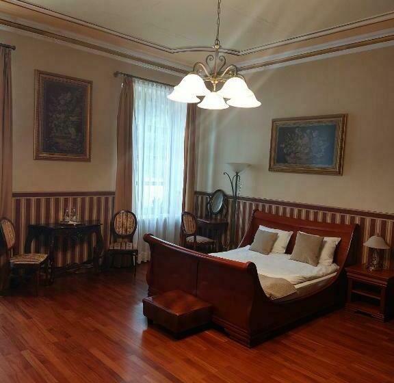 Апартаменты 1 Спальня с Террасой, Pałac W Małkowie