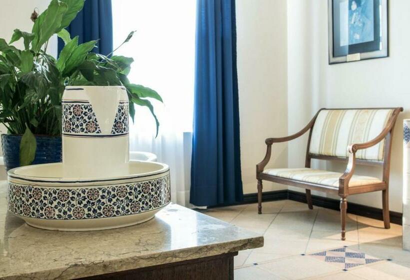 Апартаменты 1 Спальня с Террасой, Pałac W Małkowie