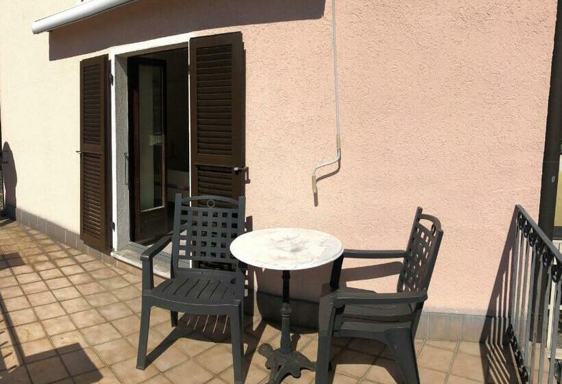 キングサイズベッドのスタンダードルーム, Ristorante Campagna