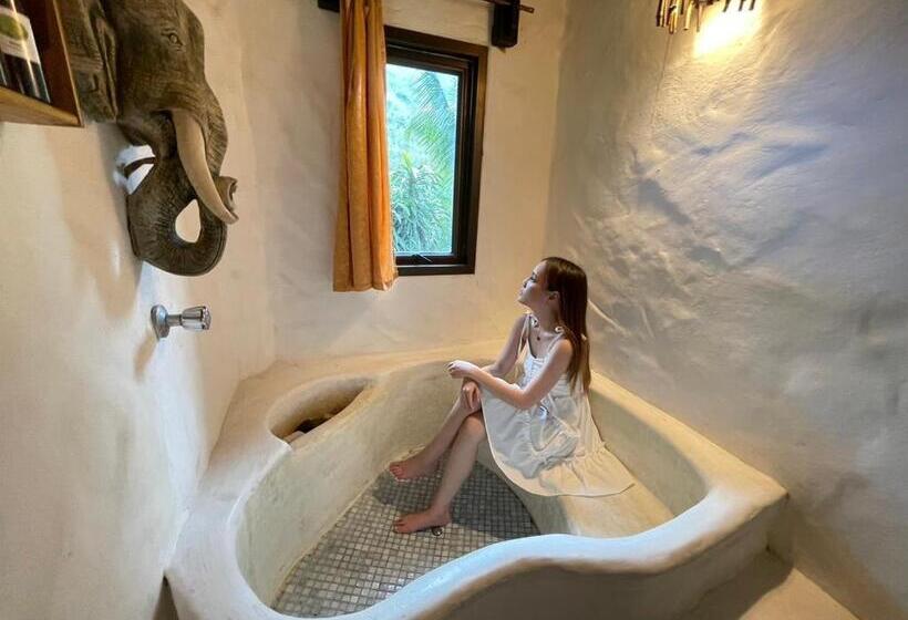 חדר סטנדרט נוף לפארק, The Hub Erawan Resort